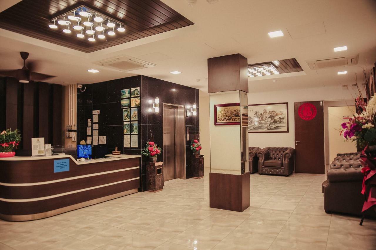 Phoenix Hotel Gua Musang Exterior photo